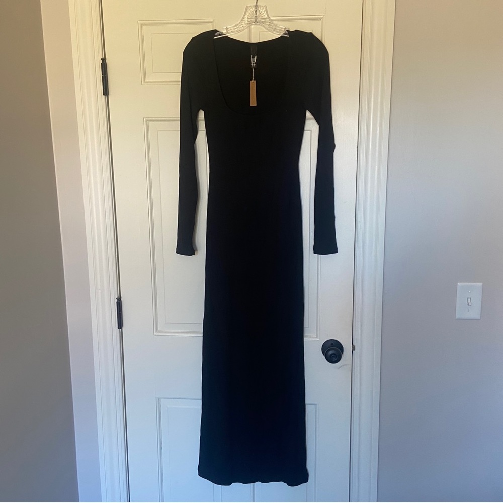 NWT Skims Long Sleeve Dress